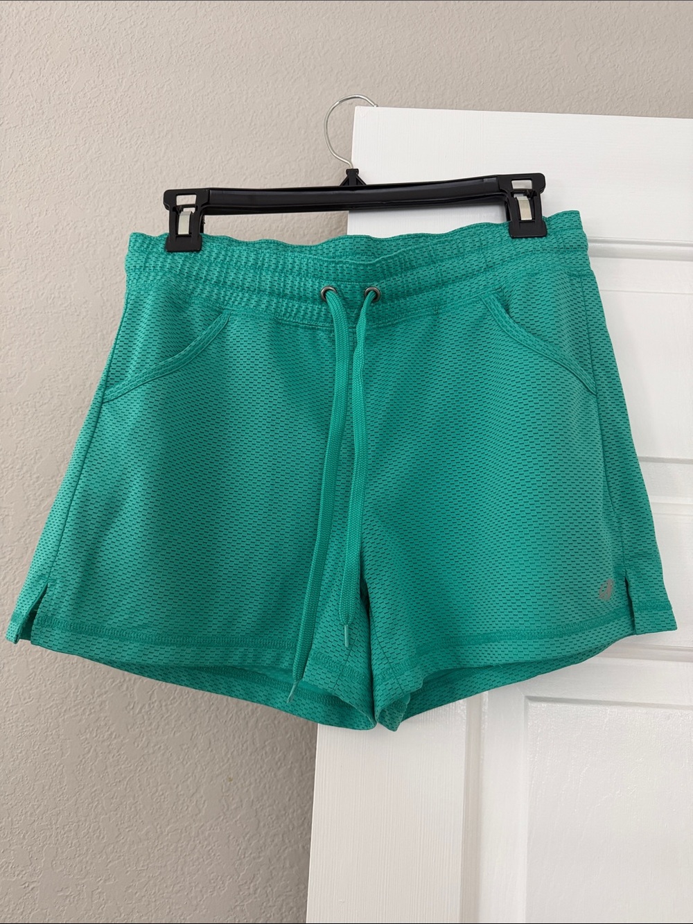 Women’s Teal Drawstring Athletic Shorts with Pockets